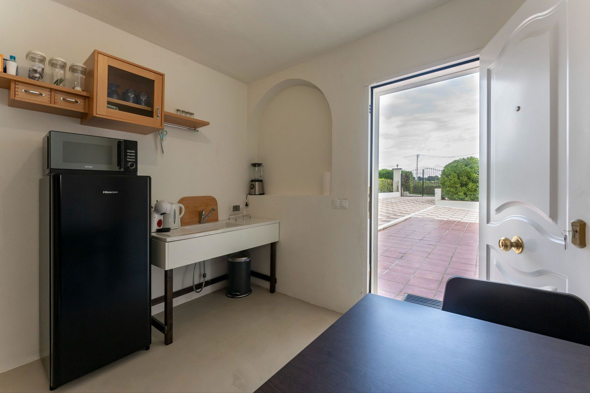 Se vende Finca - Cortijo de 4 dormitorios en Costa Del Sol, Málaga, España