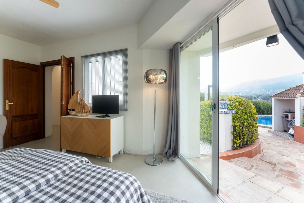 Se vende Finca - Cortijo de 4 dormitorios en Costa Del Sol, Málaga, España