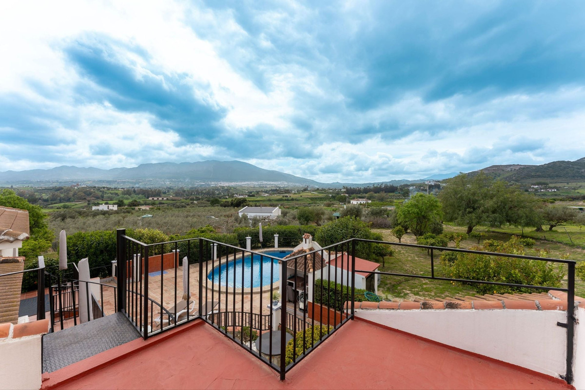 Se vende Finca - Cortijo de 4 dormitorios en Costa Del Sol, Málaga, España