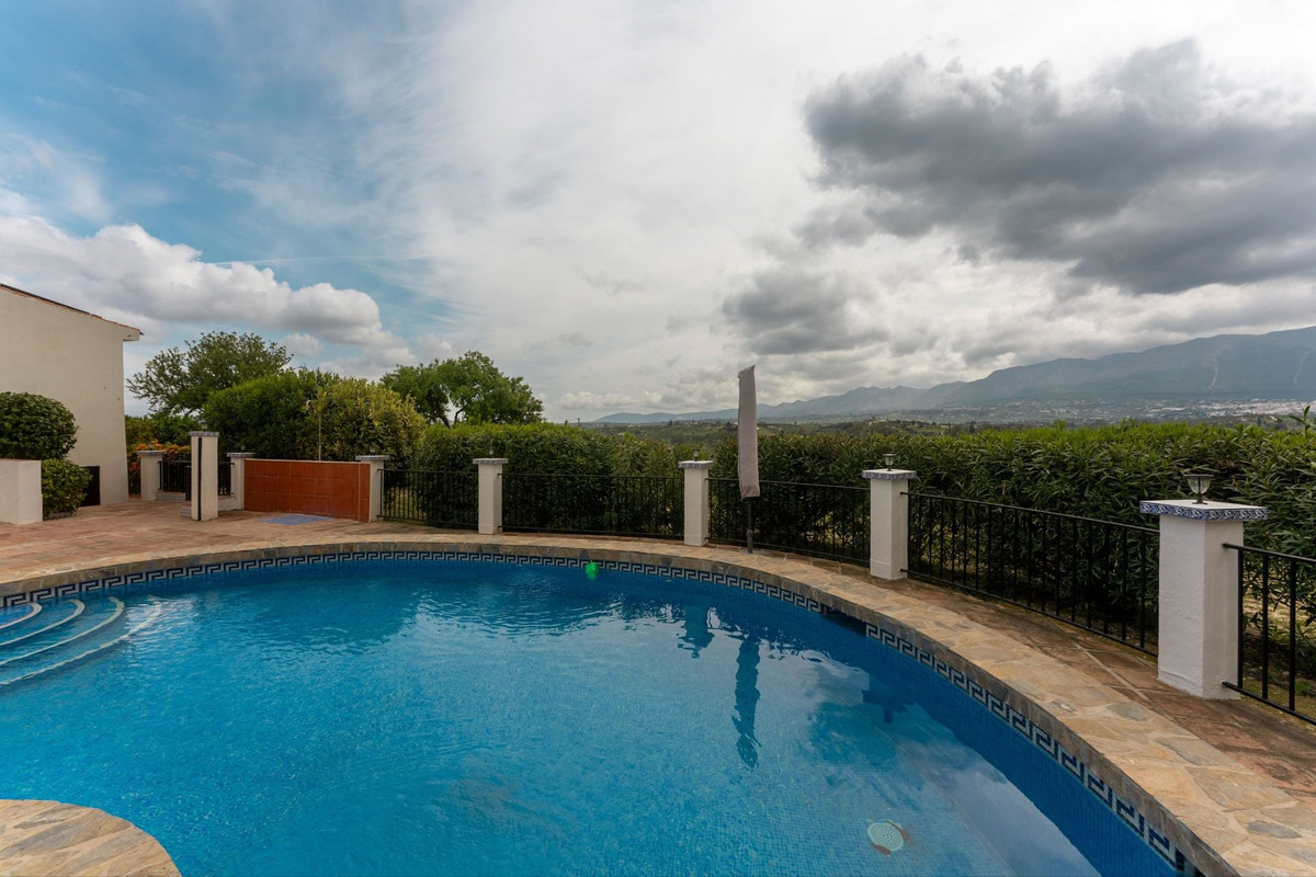 Se vende Finca - Cortijo de 4 dormitorios en Costa Del Sol, Málaga, España