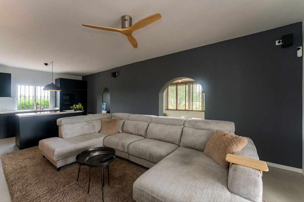 Se vende Finca - Cortijo de 4 dormitorios en Costa Del Sol, Málaga, España