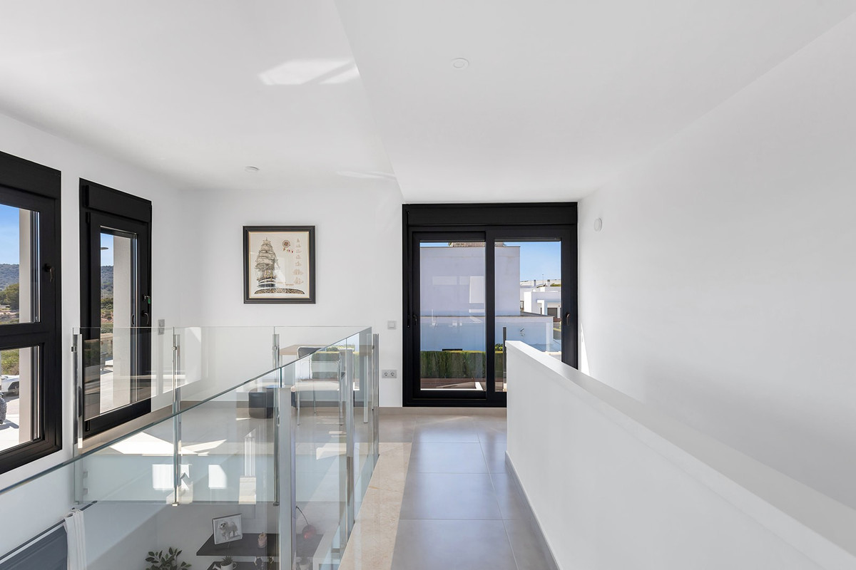 Se vende Villa - Chalet de 3 dormitorios en Costa Blanca, Alicante, España