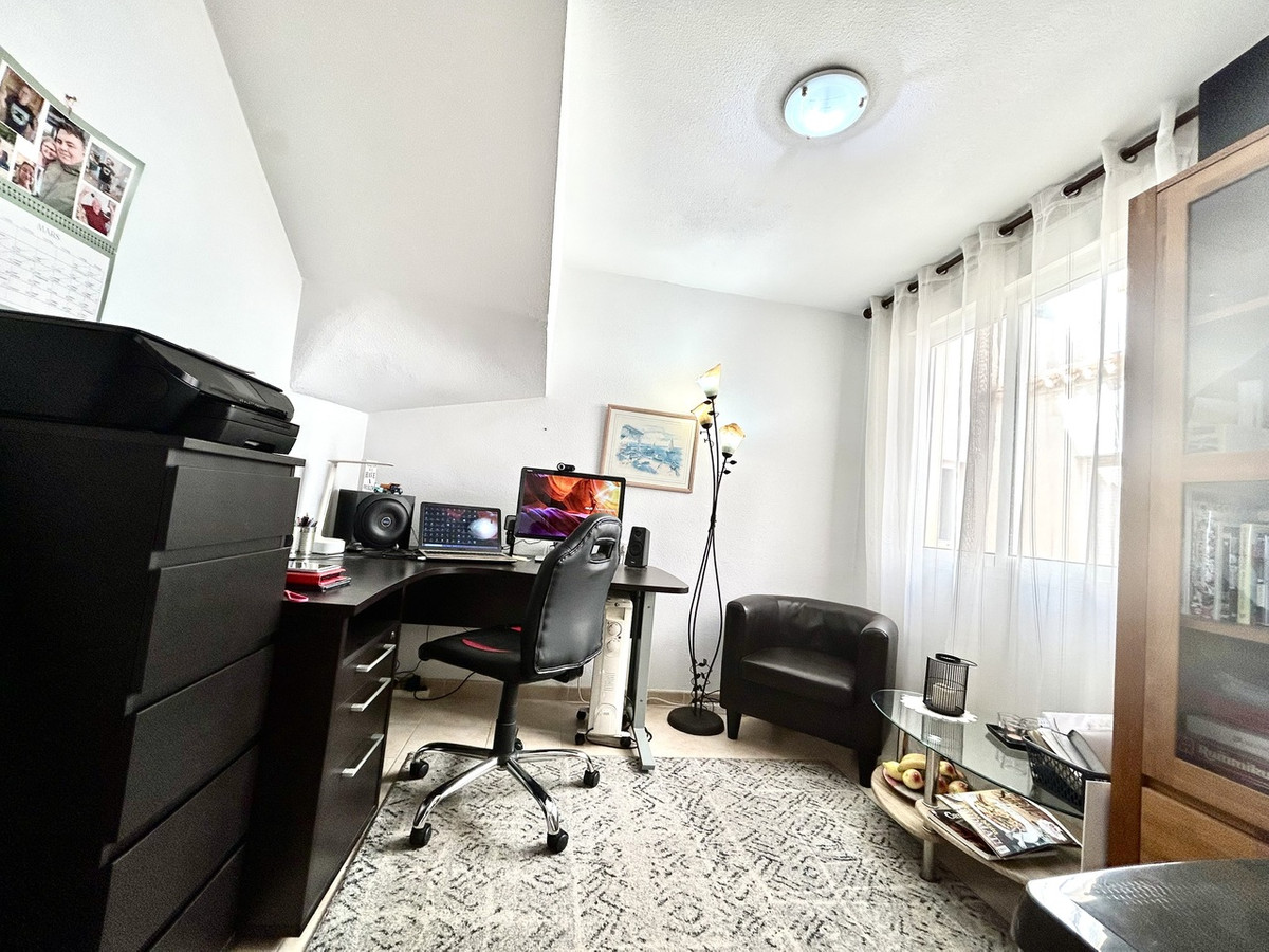 3 Bed Apartment for sale in La Zenia Costa Blanca, Alicante, Spain