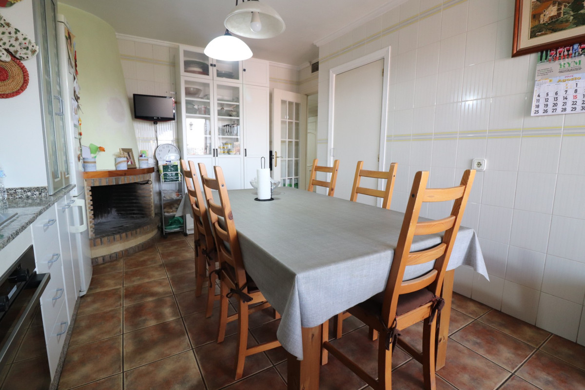 3 Bed Apartment for sale in Dolores Costa Blanca, Alicante, Spain