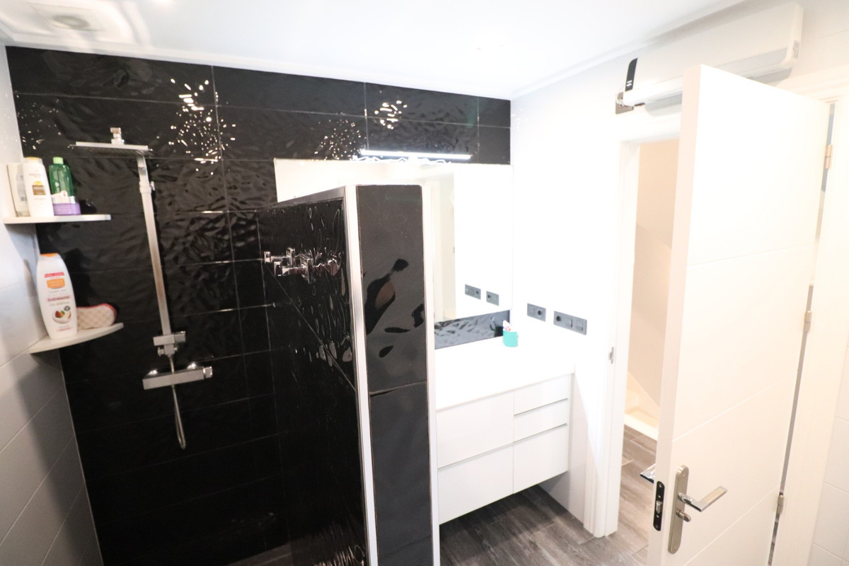 Se vende Adosada de 3 dormitorios en Costa Blanca, Alicante, España