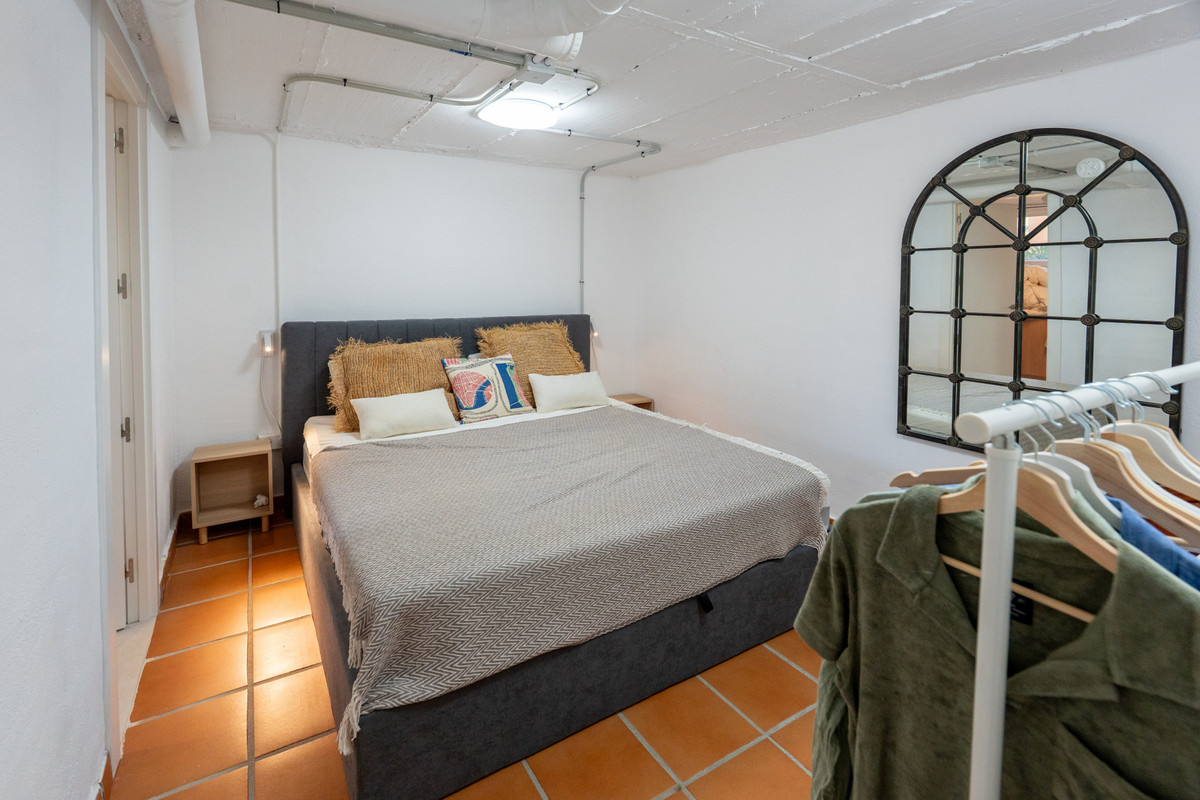 4 Bed Townhouse for sale in Nueva Andalucía Costa Del Sol, Málaga, Spain