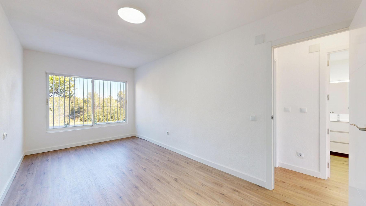 2 Bed Townhouse for sale in Villamartin Costa Blanca, Alicante, Spain
