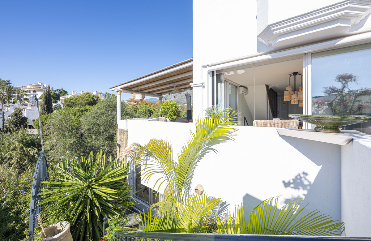 4 Bed Townhouse for sale in The Golden Mile Costa Del Sol, Málaga, Spain