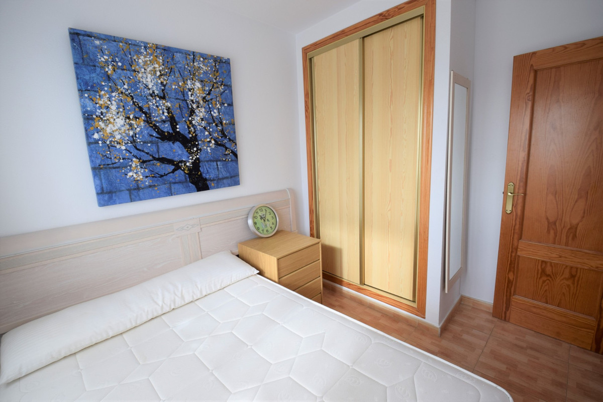 Se vende Apartamento Planta Media de 2 dormitorios en Costa Blanca, Alicante, España