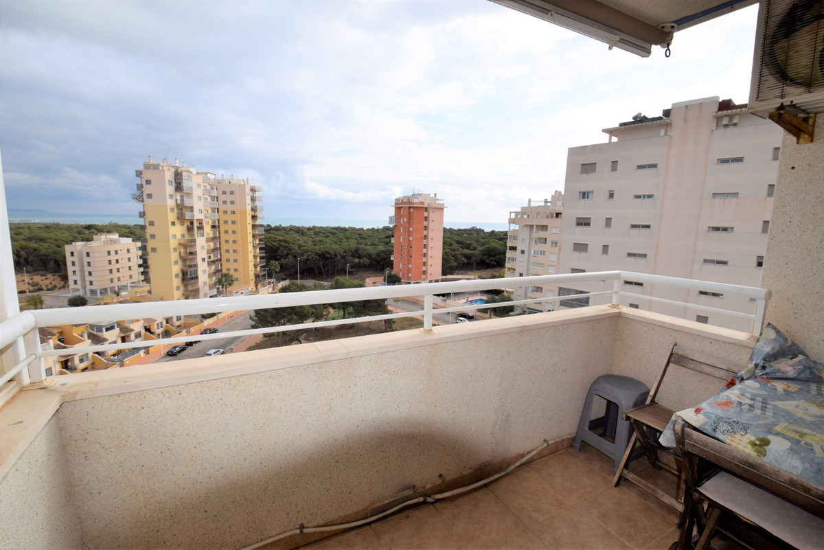 Se vende Apartamento Planta Media de 2 dormitorios en Costa Blanca, Alicante, España