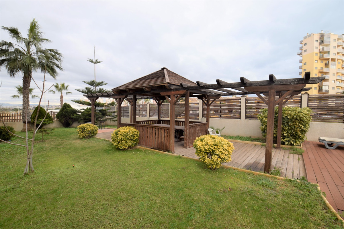 Se vende Apartamento Planta Media de 2 dormitorios en Costa Blanca, Alicante, España
