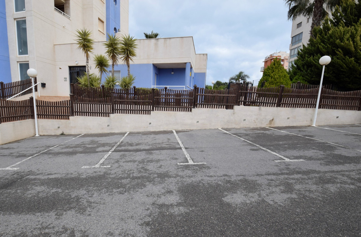 Se vende Apartamento Planta Media de 2 dormitorios en Costa Blanca, Alicante, España