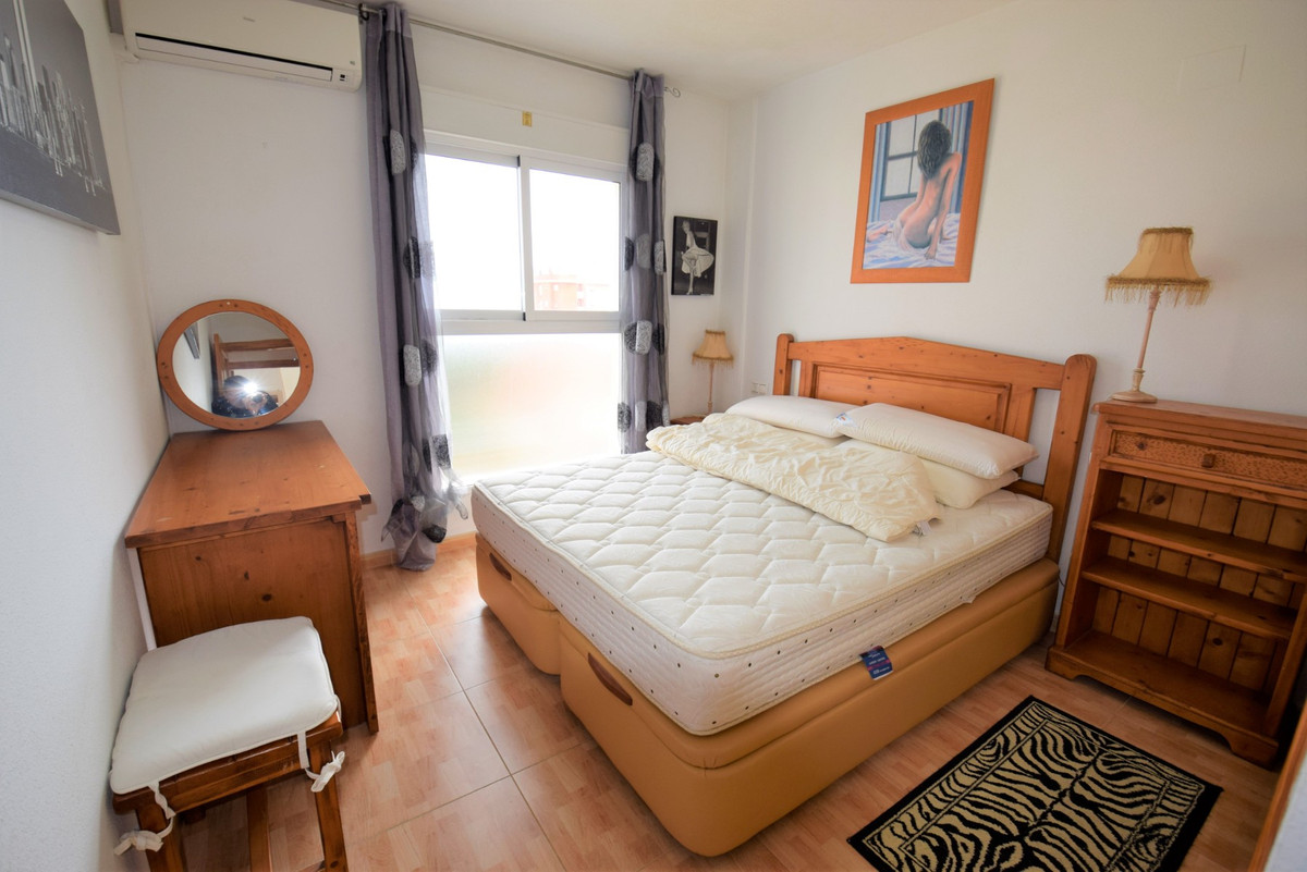 Se vende Apartamento Planta Media de 2 dormitorios en Costa Blanca, Alicante, España