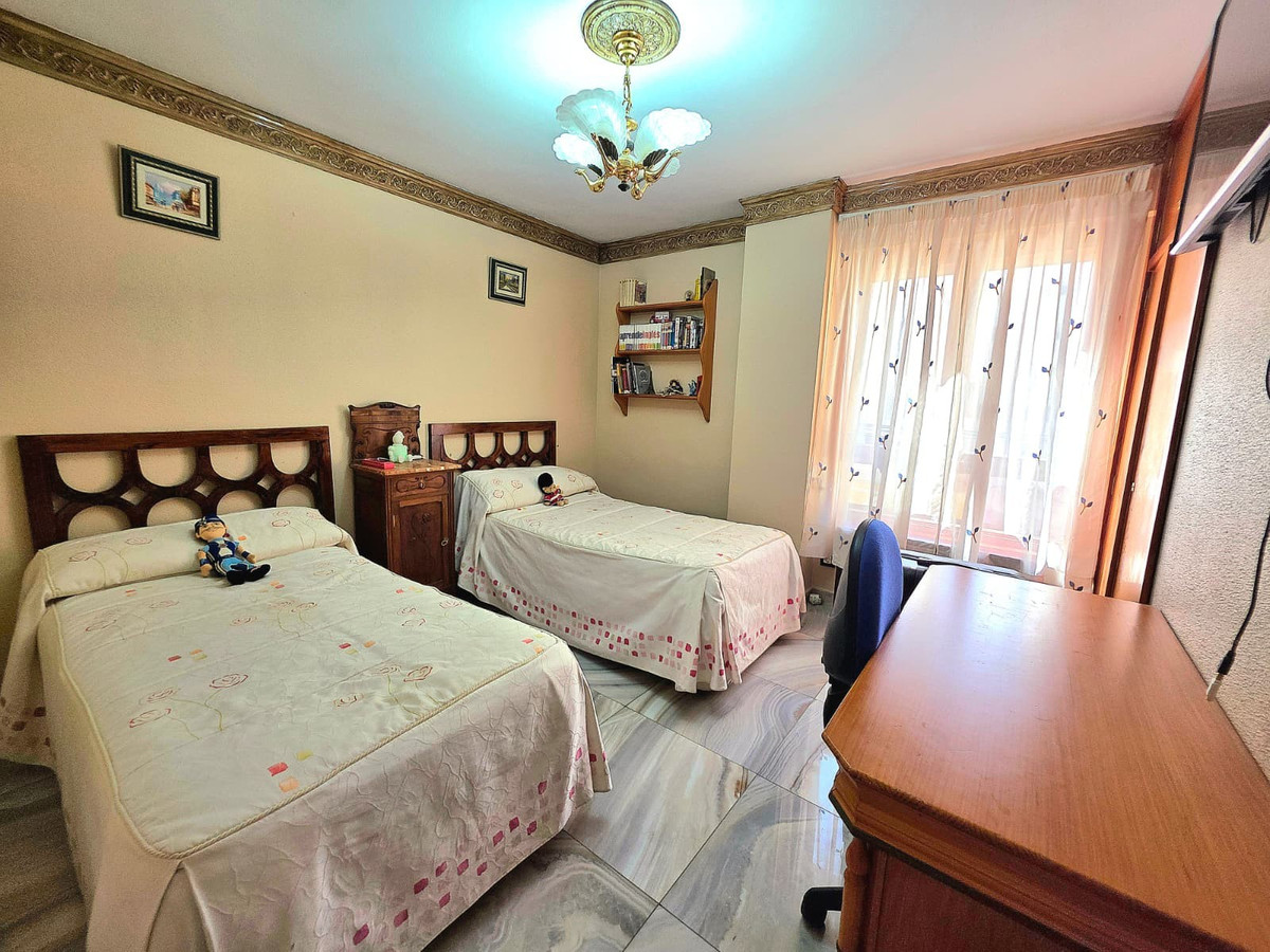 Se vende Apartamento Planta Media de 3 dormitorios en Costa Blanca, Alicante, España