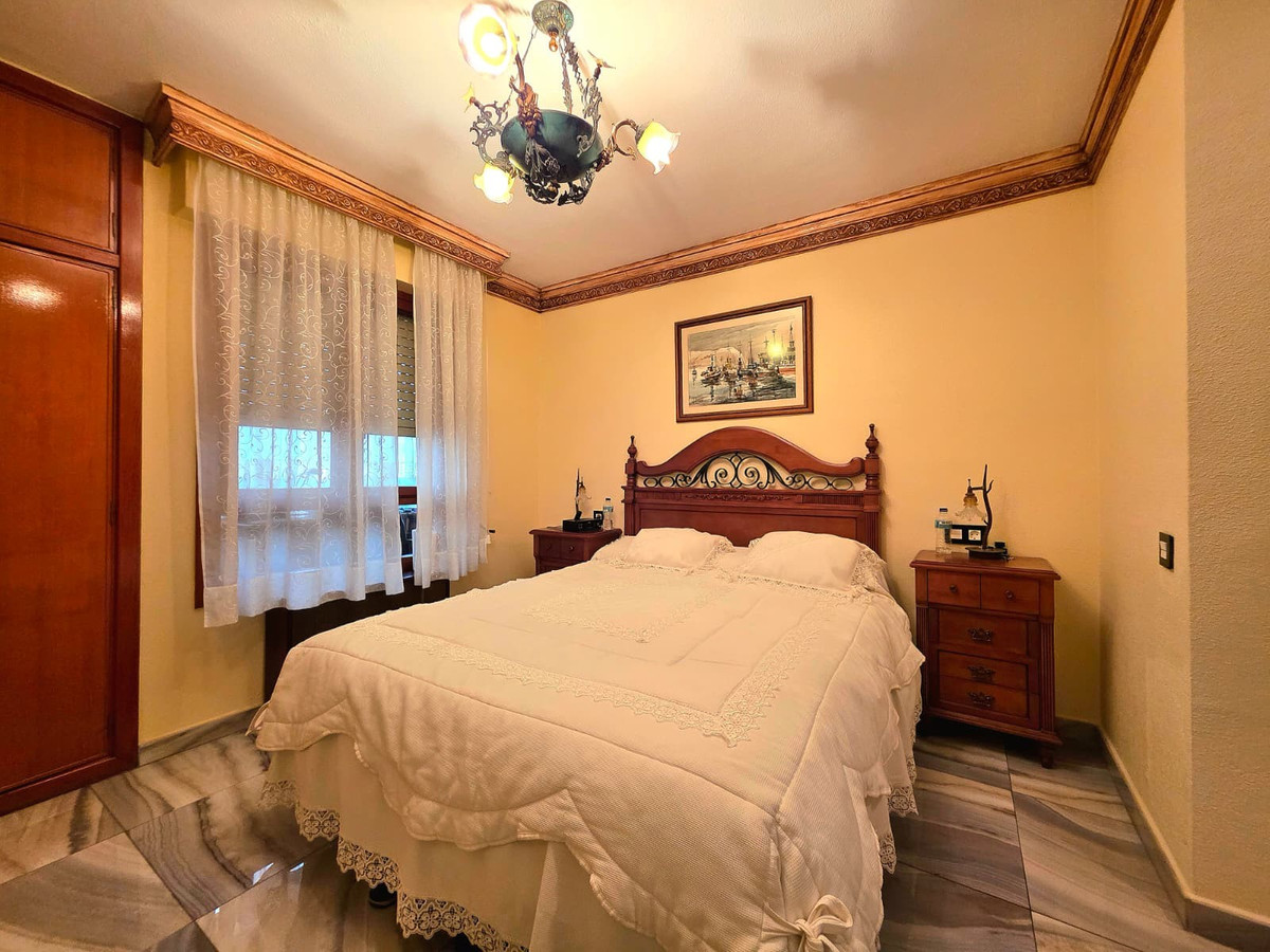 Se vende Apartamento Planta Media de 3 dormitorios en Costa Blanca, Alicante, España