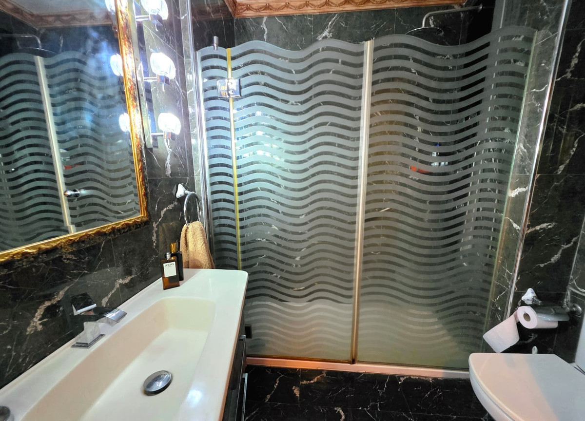 Se vende Apartamento Planta Media de 3 dormitorios en Costa Blanca, Alicante, España