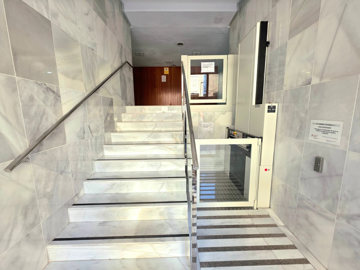 Se vende Apartamento Planta Media de 3 dormitorios en Costa Blanca, Alicante, España