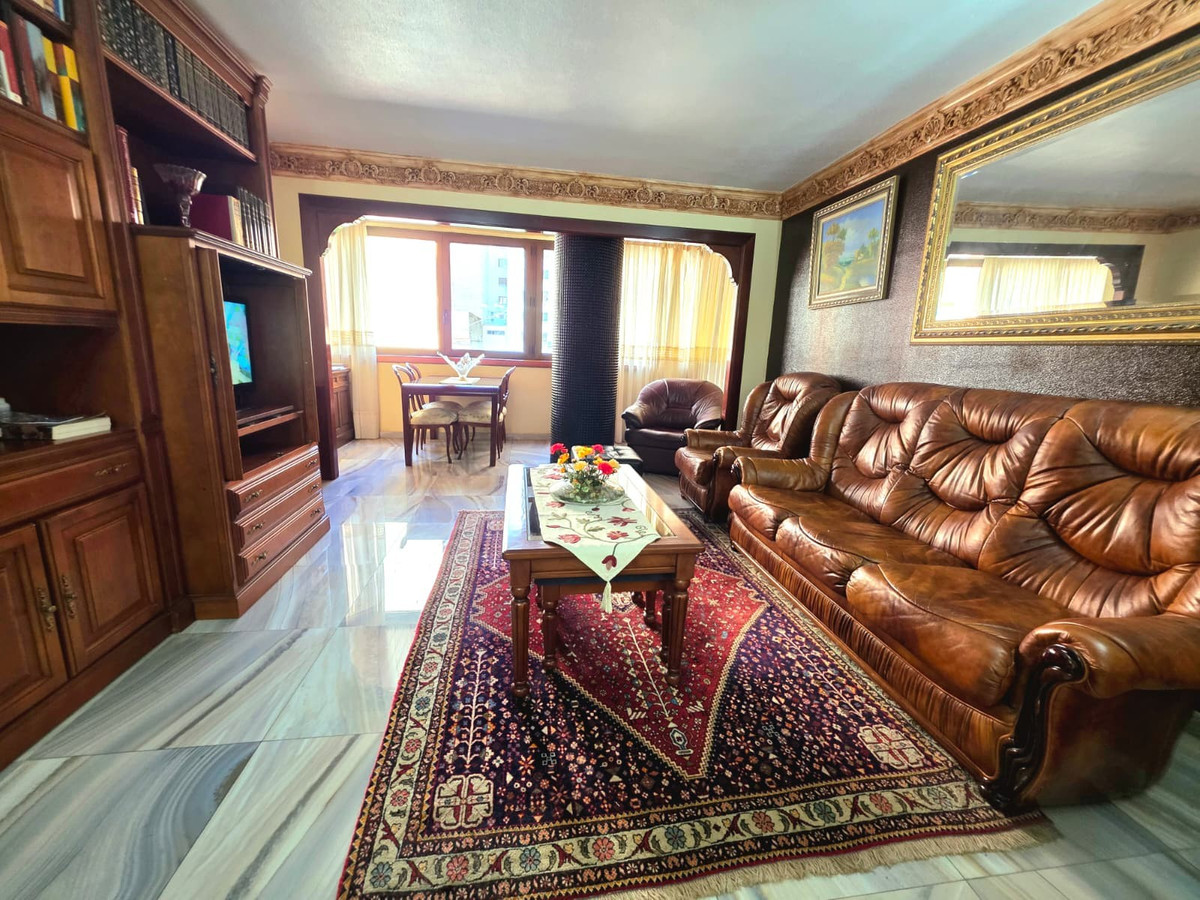 Se vende Apartamento Planta Media de 3 dormitorios en Costa Blanca, Alicante, España