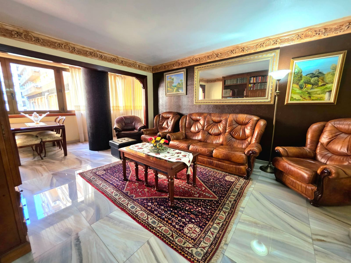 Se vende Apartamento Planta Media de 3 dormitorios en Costa Blanca, Alicante, España