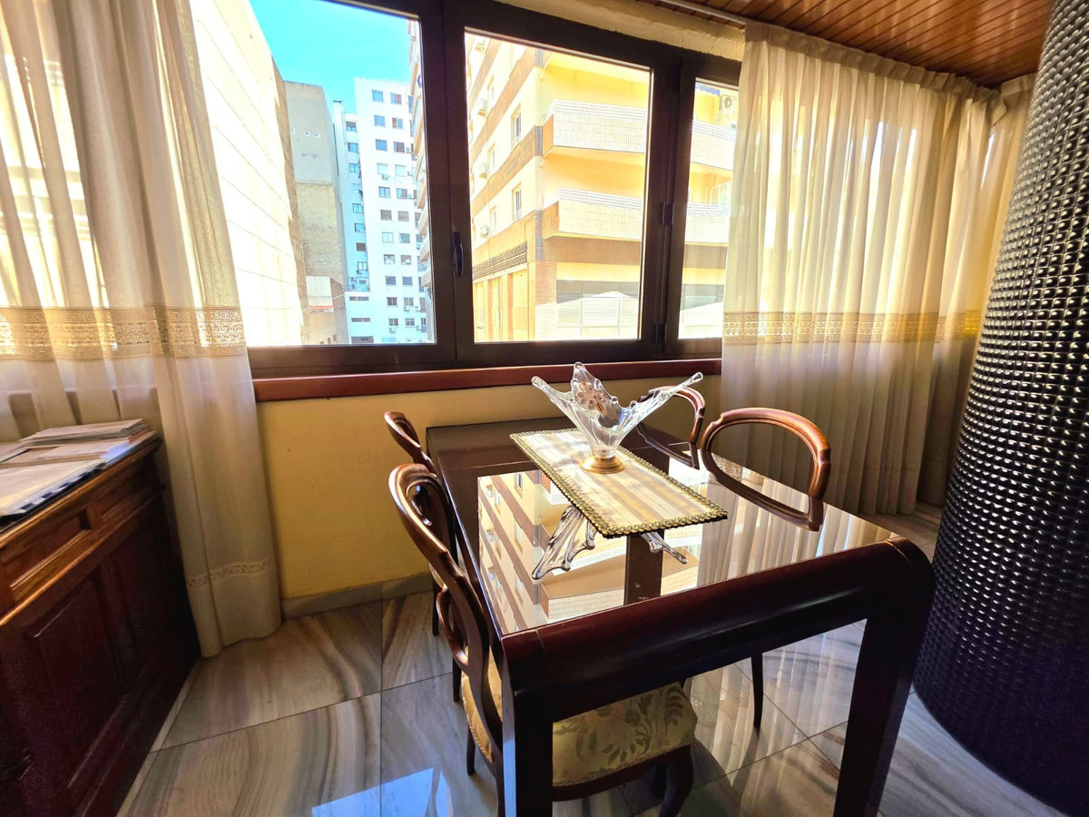 Se vende Apartamento Planta Media de 3 dormitorios en Costa Blanca, Alicante, España