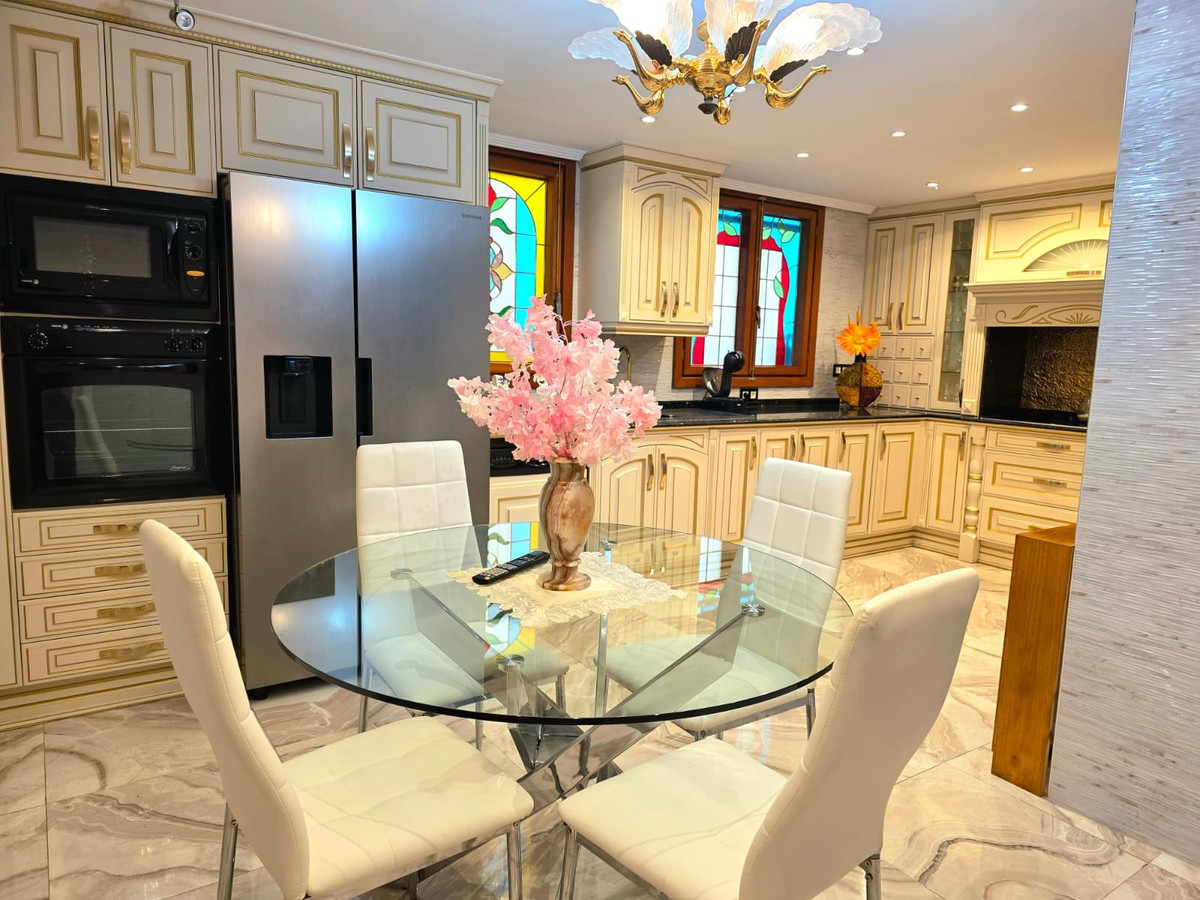 Se vende Apartamento Planta Media de 3 dormitorios en Costa Blanca, Alicante, España