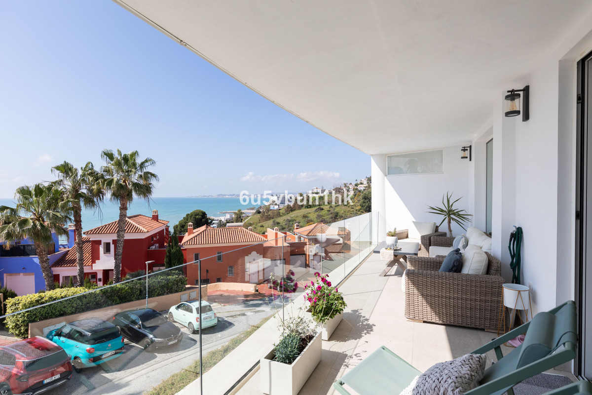 3 Bed Apartment for sale in Torrequebrada Costa Del Sol, Málaga, Spain