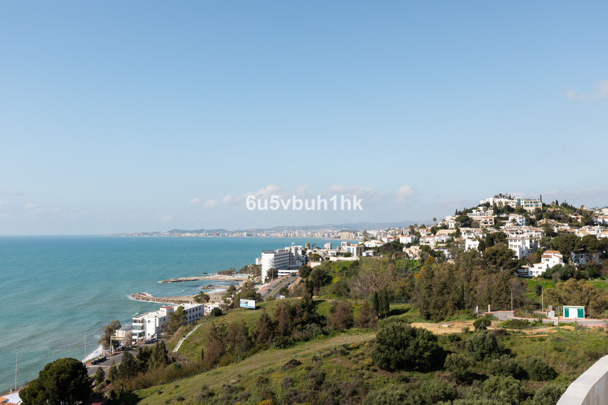 3 Bed Apartment for sale in Torrequebrada Costa Del Sol, Málaga, Spain