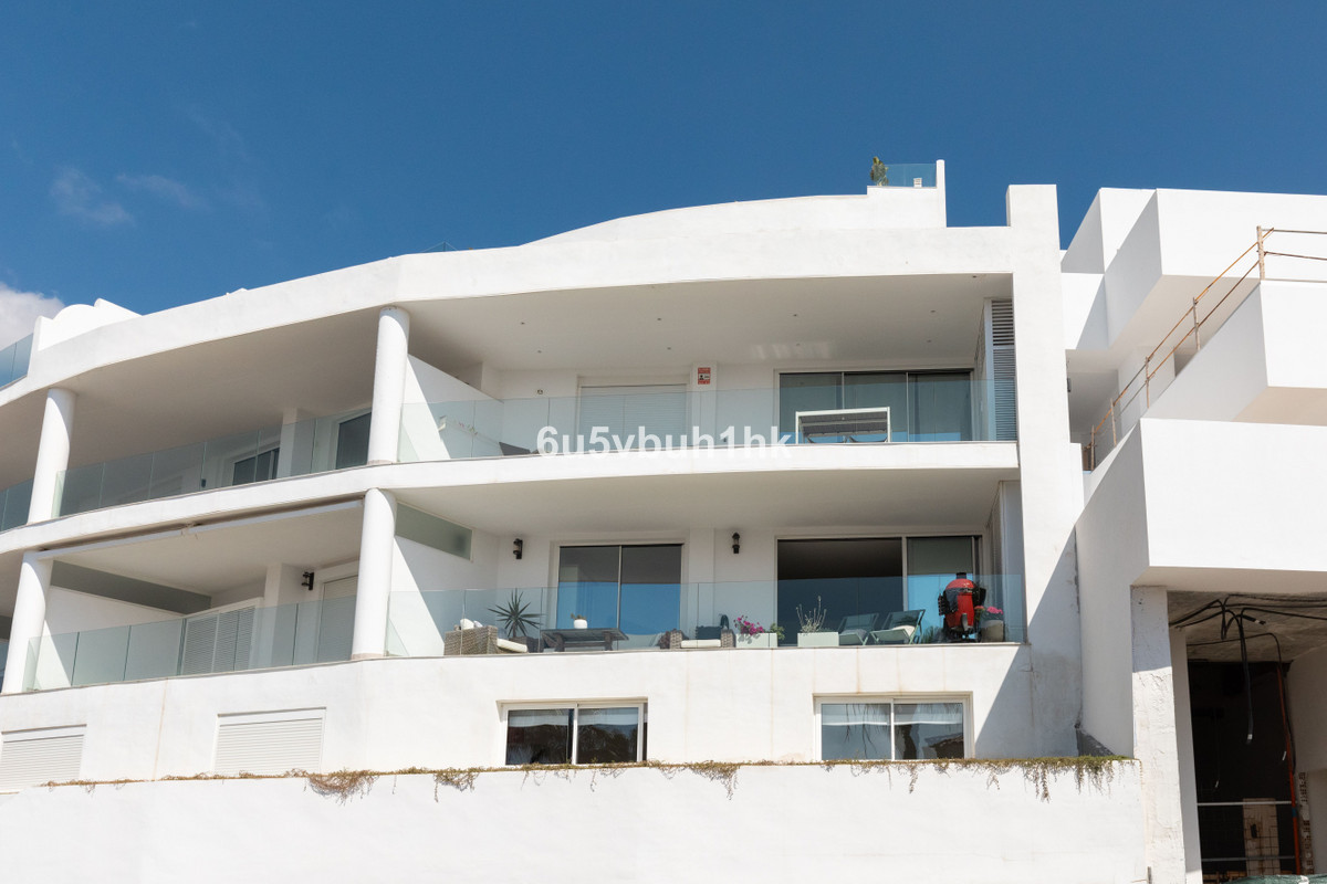 3 Bed Apartment for sale in Torrequebrada Costa Del Sol, Málaga, Spain