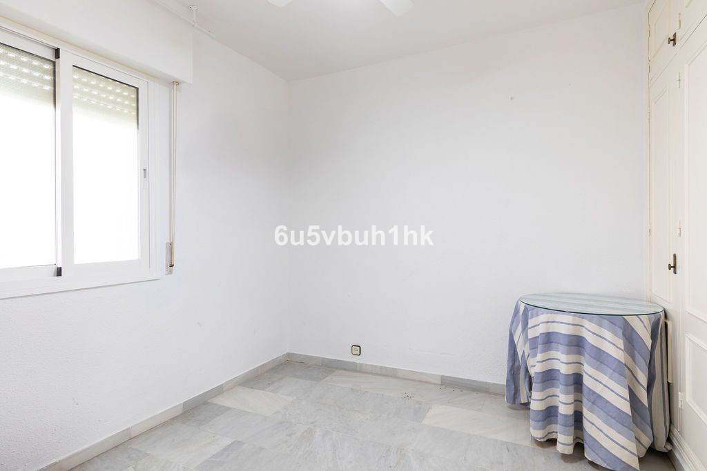 2 Bed Apartment for sale in Fuengirola Costa Del Sol, Málaga, Spain