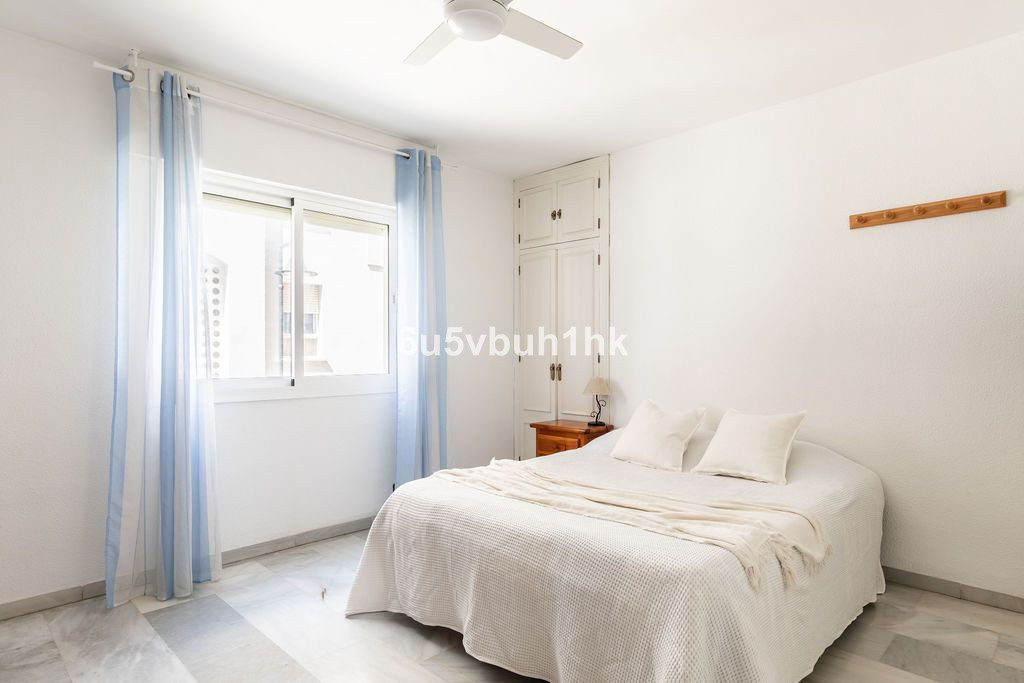 2 Bed Apartment for sale in Fuengirola Costa Del Sol, Málaga, Spain