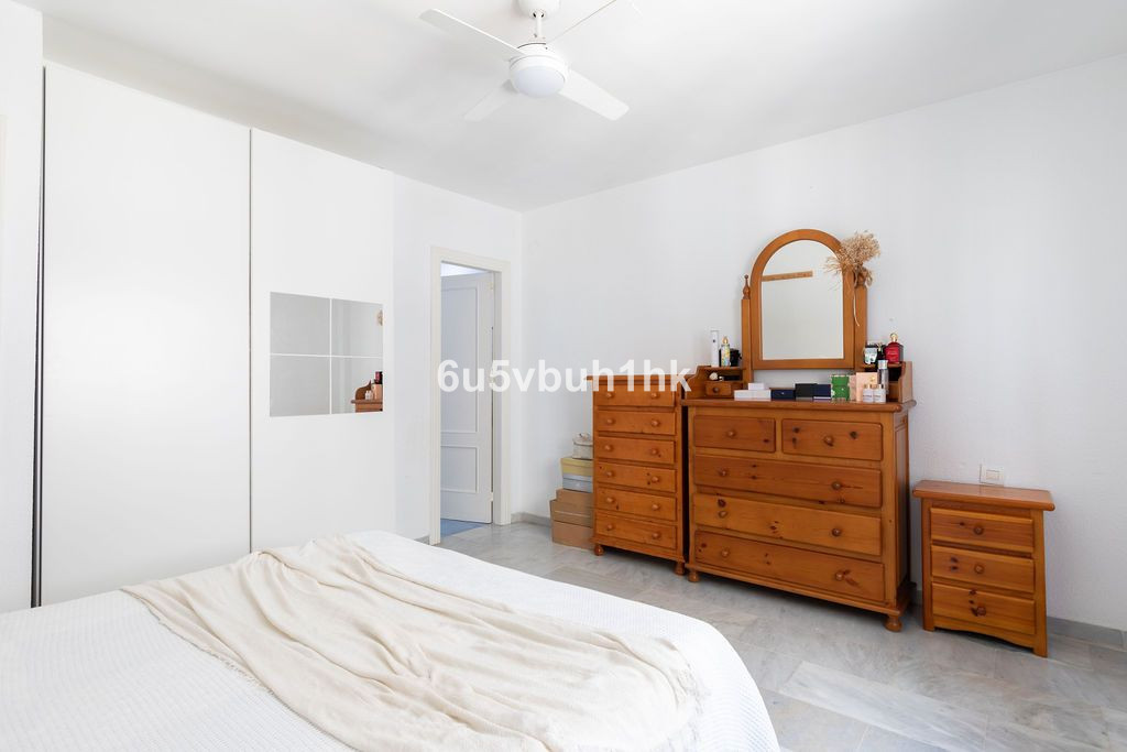 2 Bed Apartment for sale in Fuengirola Costa Del Sol, Málaga, Spain