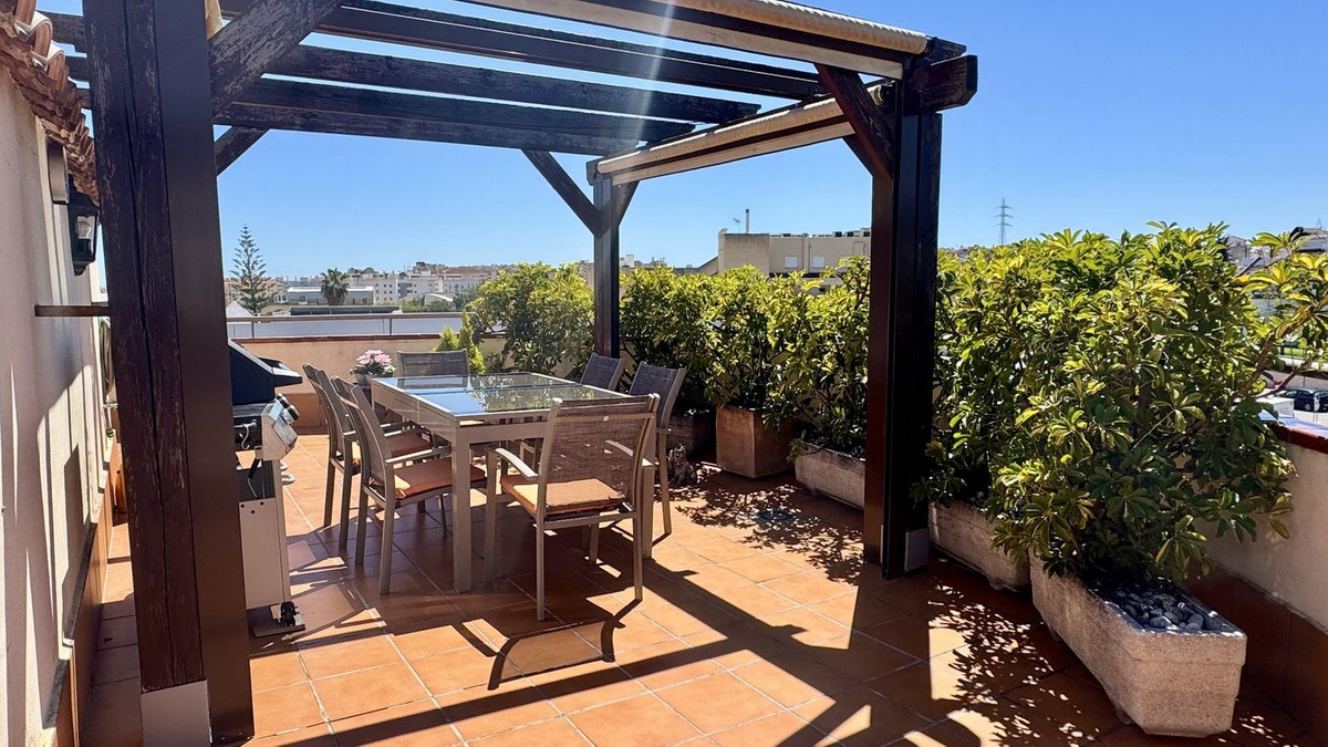 Se vende Ático de 2 dormitorios en Costa Del Sol, Málaga, España