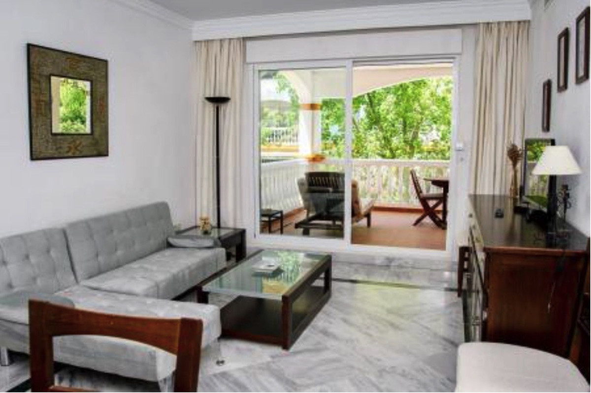 2 Bed Apartment for sale in Nueva Andalucía Costa Del Sol, Málaga, Spain