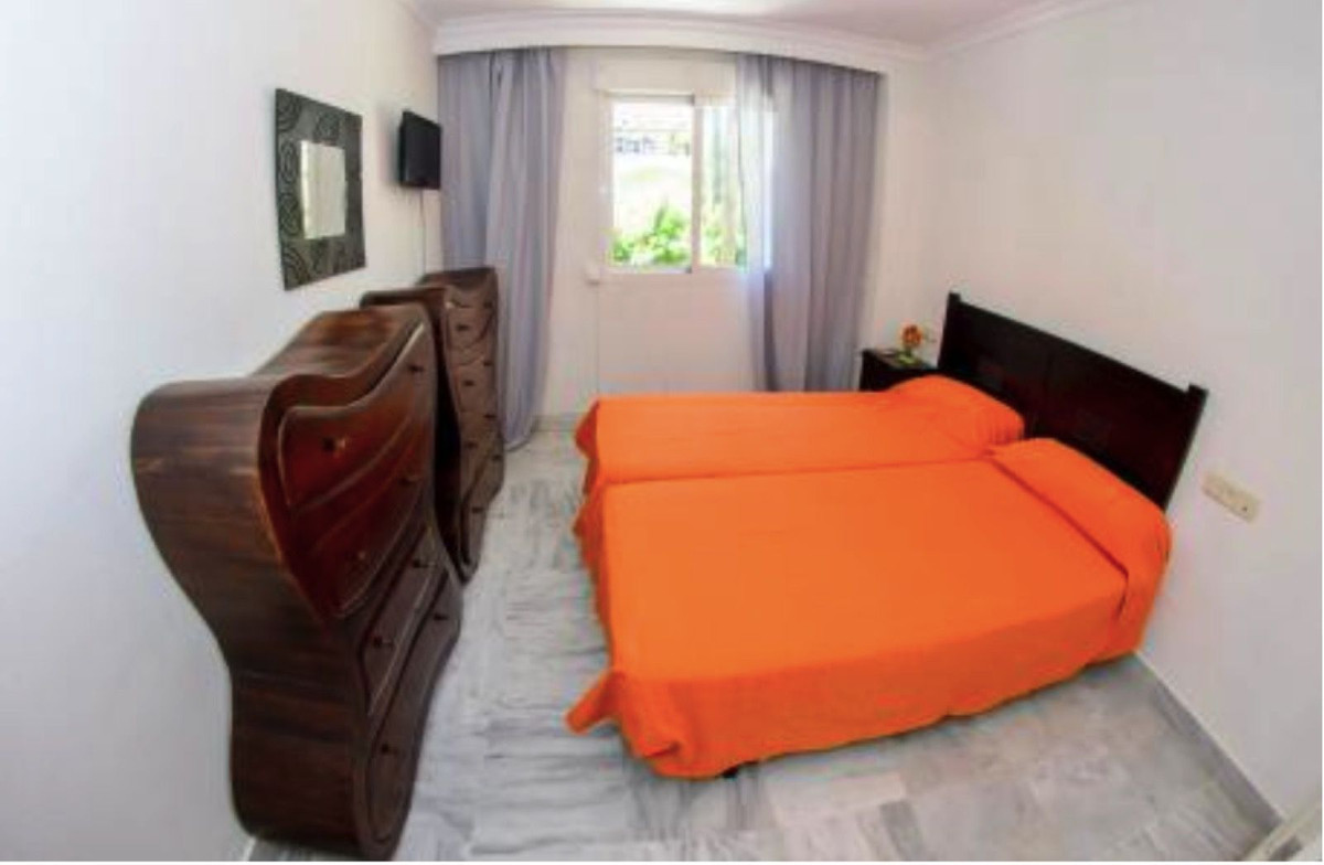2 Bed Apartment for sale in Nueva Andalucía Costa Del Sol, Málaga, Spain