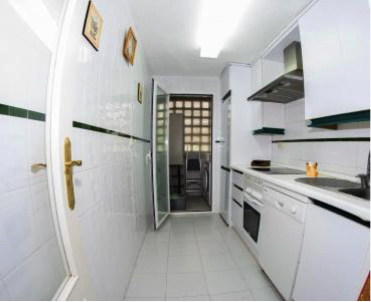 2 Bed Apartment for sale in Nueva Andalucía Costa Del Sol, Málaga, Spain
