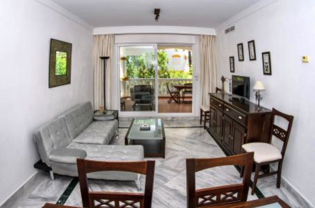 2 Bed Apartment for sale in Nueva Andalucía Costa Del Sol, Málaga, Spain