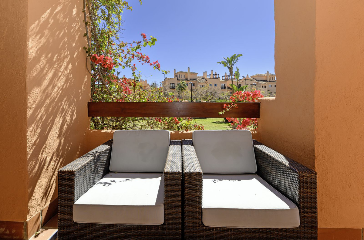 3 Bed Apartment for sale in Estepona Costa Del Sol, Málaga, Spain