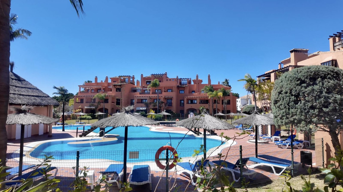 3 Bed Apartment for sale in Estepona Costa Del Sol, Málaga, Spain