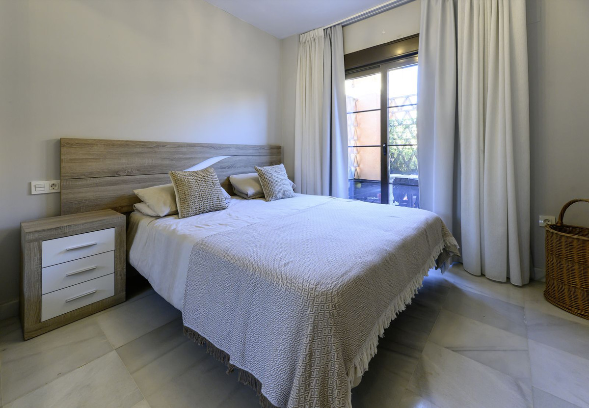 3 Bed Apartment for sale in Estepona Costa Del Sol, Málaga, Spain