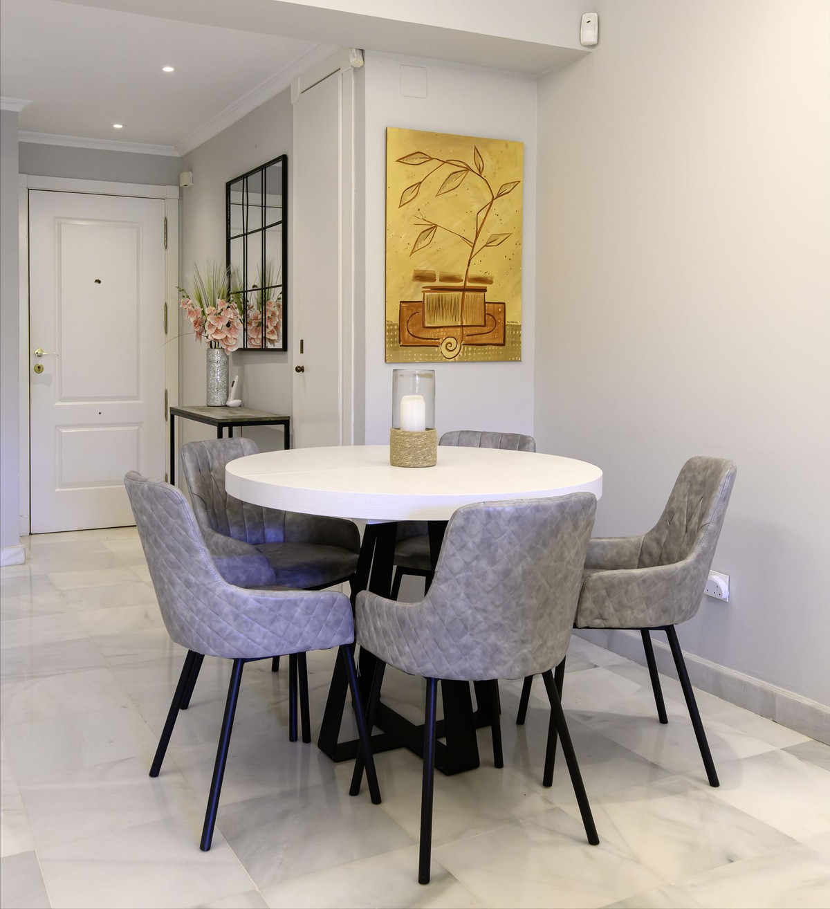 3 Bed Apartment for sale in Estepona Costa Del Sol, Málaga, Spain