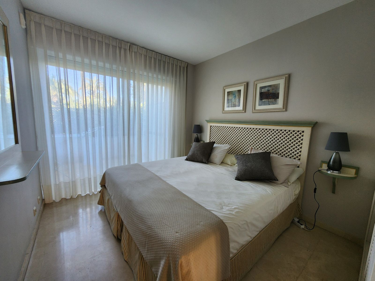 Se vende Apartamento Planta Baja de 3 dormitorios en Costa Del Sol, Málaga, España