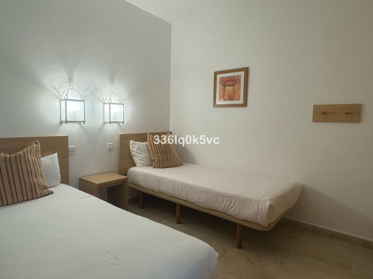Se vende Apartamento Planta Media de 2 dormitorios en Costa Del Sol, Málaga, España