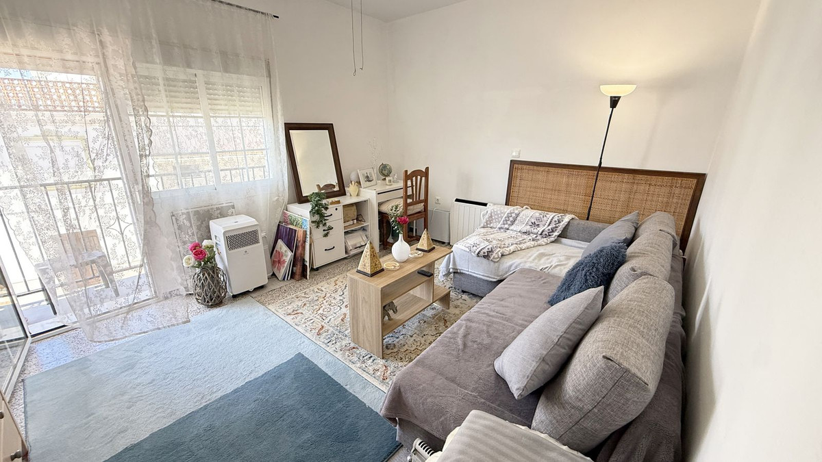4 Bed Townhouse for sale in Alhaurín El Grande Costa Del Sol, Málaga, Spain