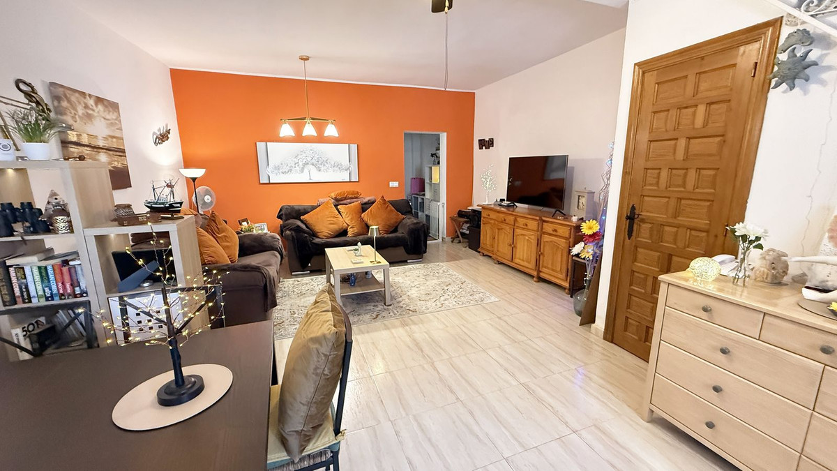 4 Bed Townhouse for sale in Alhaurín El Grande Costa Del Sol, Málaga, Spain