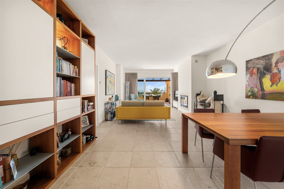 4 Bed Apartment for sale in Los Flamingos Costa Del Sol, Málaga, Spain