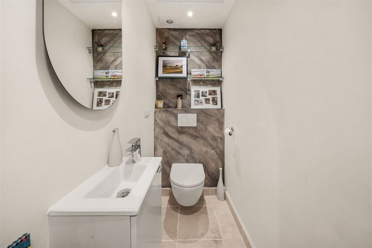 4 Bed Apartment for sale in Los Flamingos Costa Del Sol, Málaga, Spain