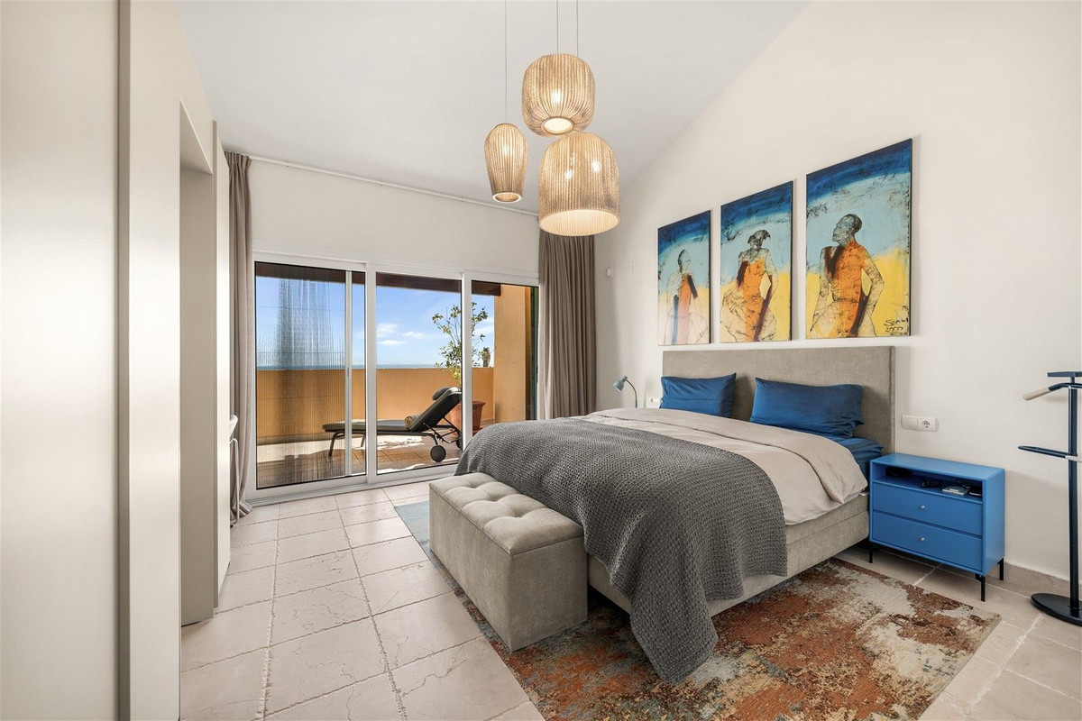 4 Bed Apartment for sale in Los Flamingos Costa Del Sol, Málaga, Spain