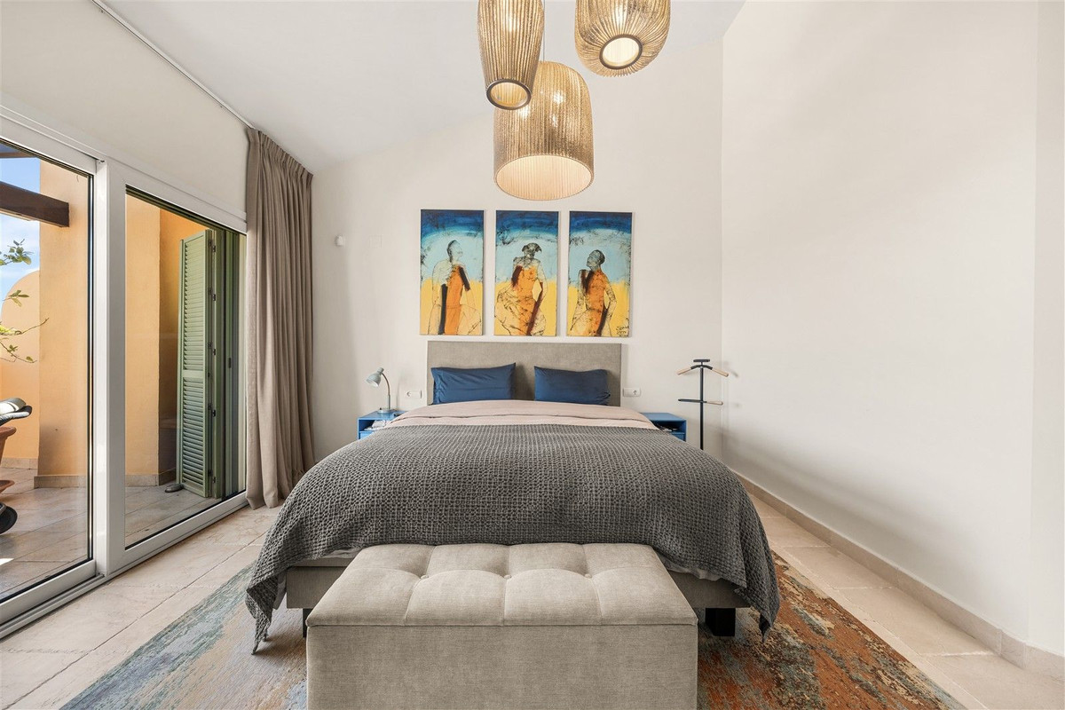 4 Bed Apartment for sale in Los Flamingos Costa Del Sol, Málaga, Spain