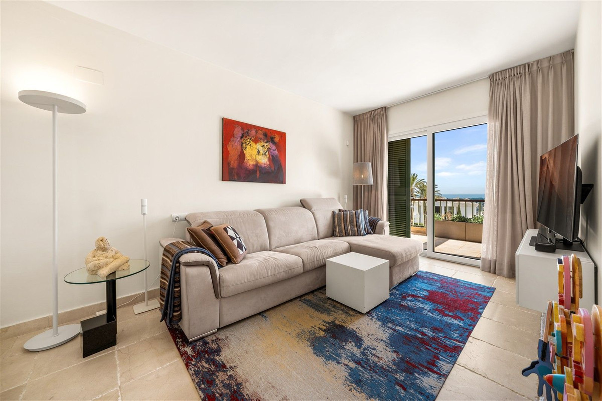 4 Bed Apartment for sale in Los Flamingos Costa Del Sol, Málaga, Spain
