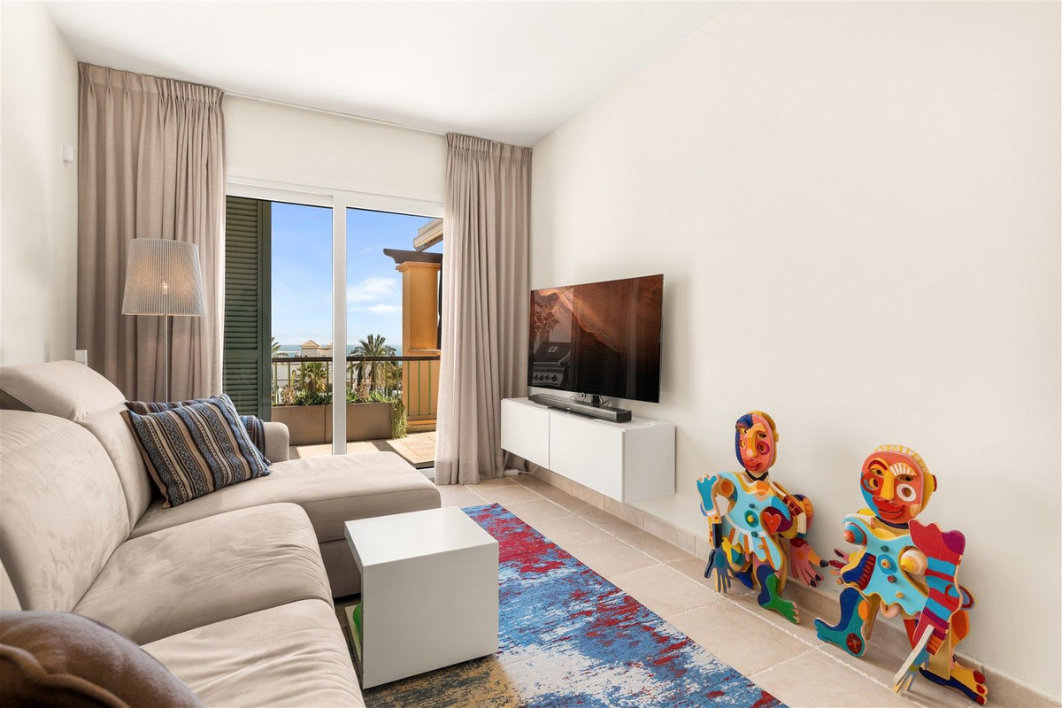4 Bed Apartment for sale in Los Flamingos Costa Del Sol, Málaga, Spain